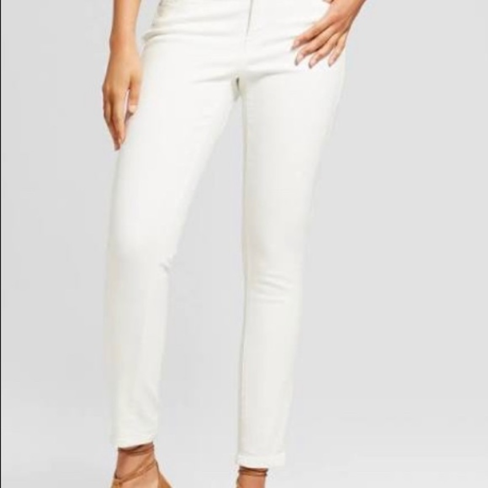 Universal Thread -Women white jeans pants